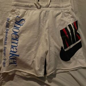 Medium Men’s Nike shorts brand new vintage wear